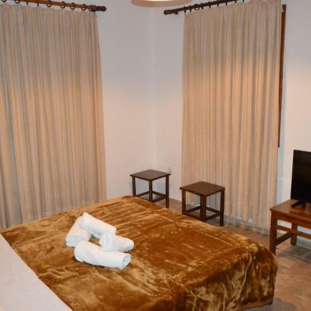 Maria Parameriti Apartments 포로스 외부 사진